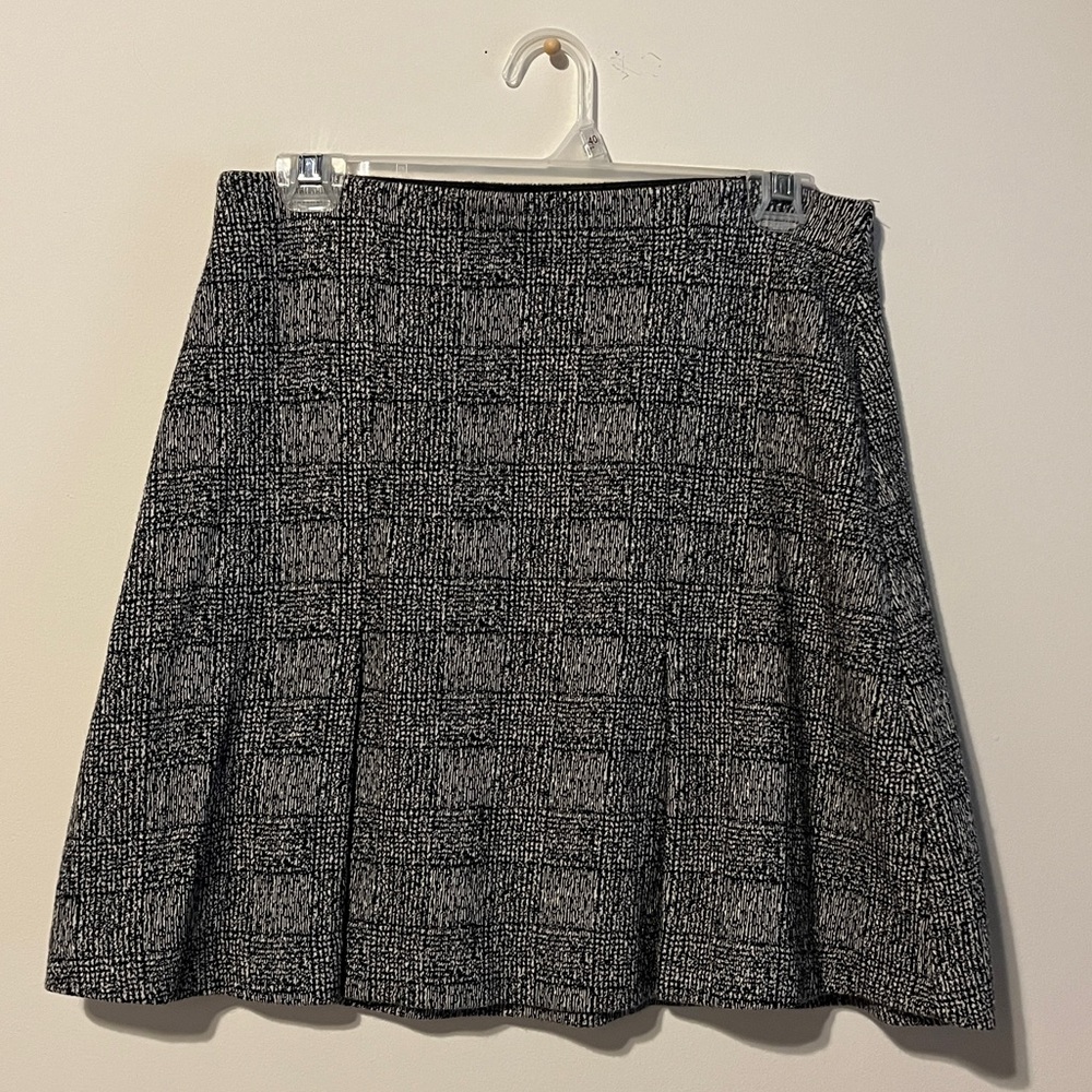 Loft Tweed Pattern Mini Skirt - size Small